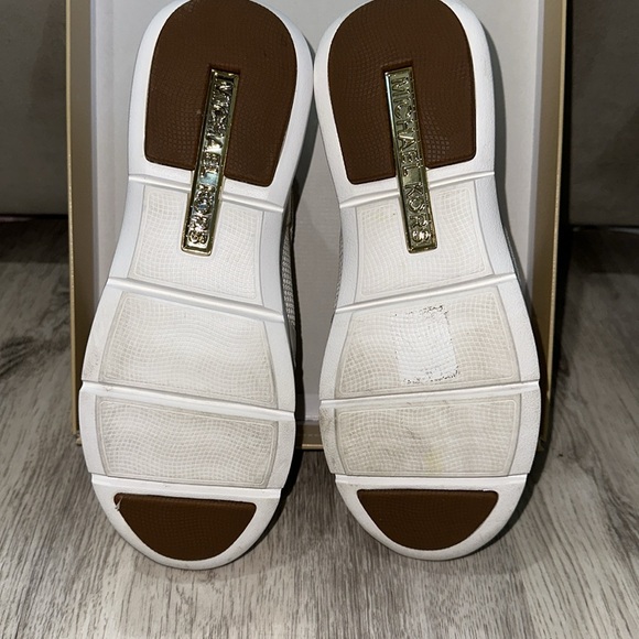 Michael Kors- Astor Trainer - Picture 6 of 6